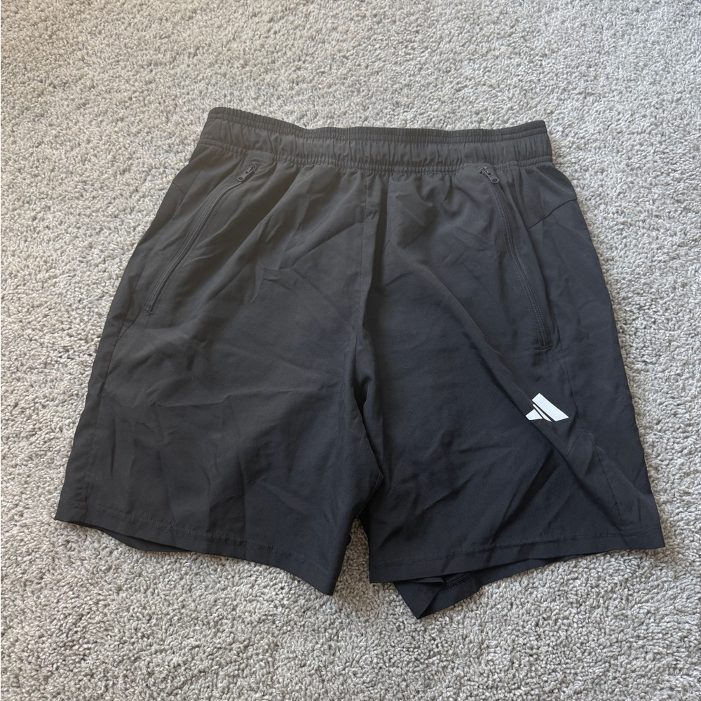 Adidas Men's Aeroready Elastic Waistband Moisture Absorbing Training Shorts, M
